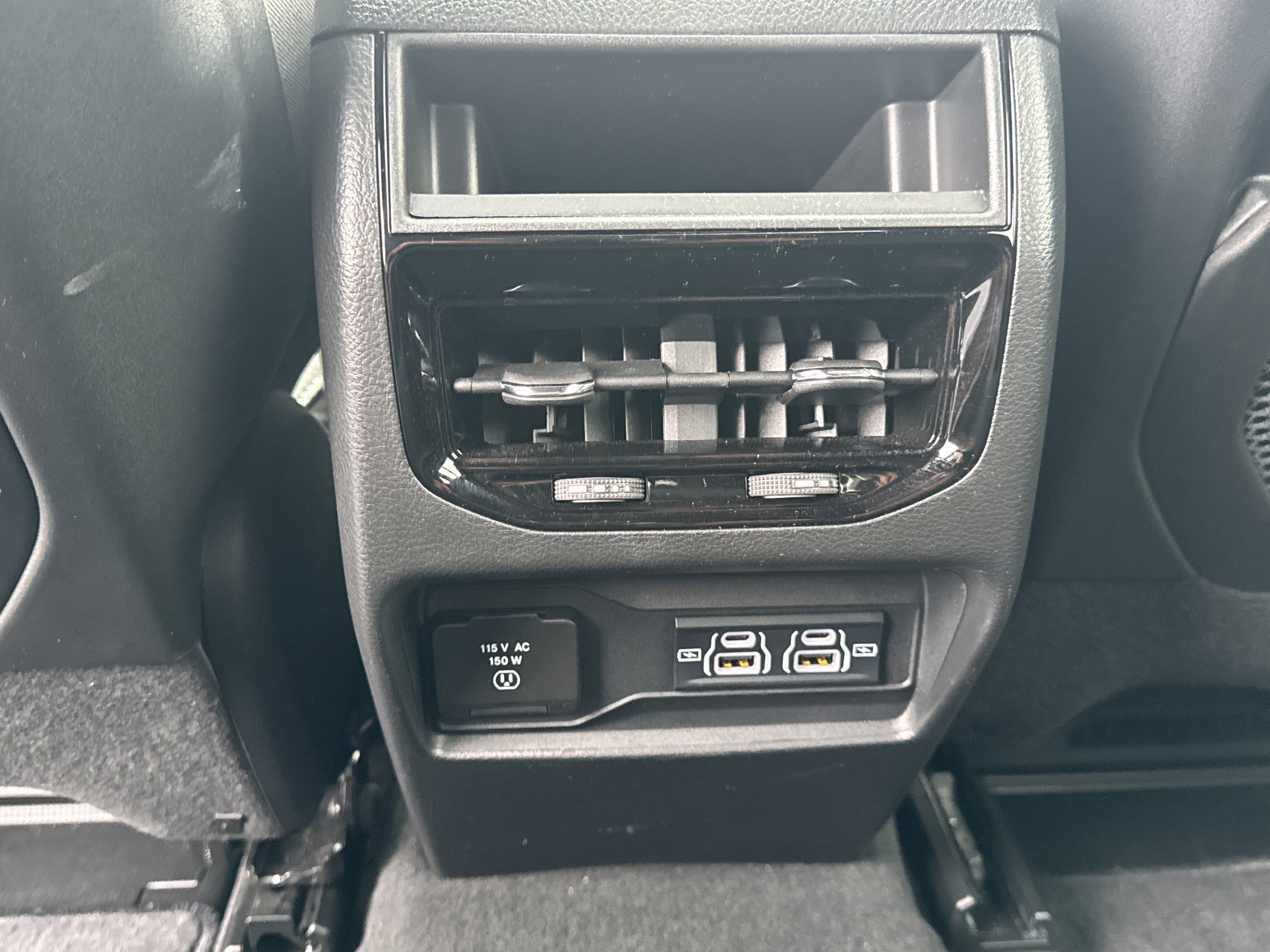 Used 2025 Jeep Grand Cherokee Laredo X w/ Luxury Tech Group I image 23