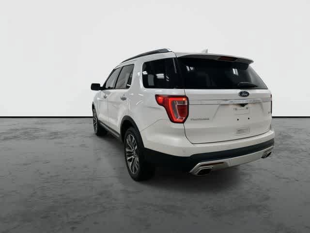 Used 2017 Ford Explorer Platinum AWD/4WD image 2