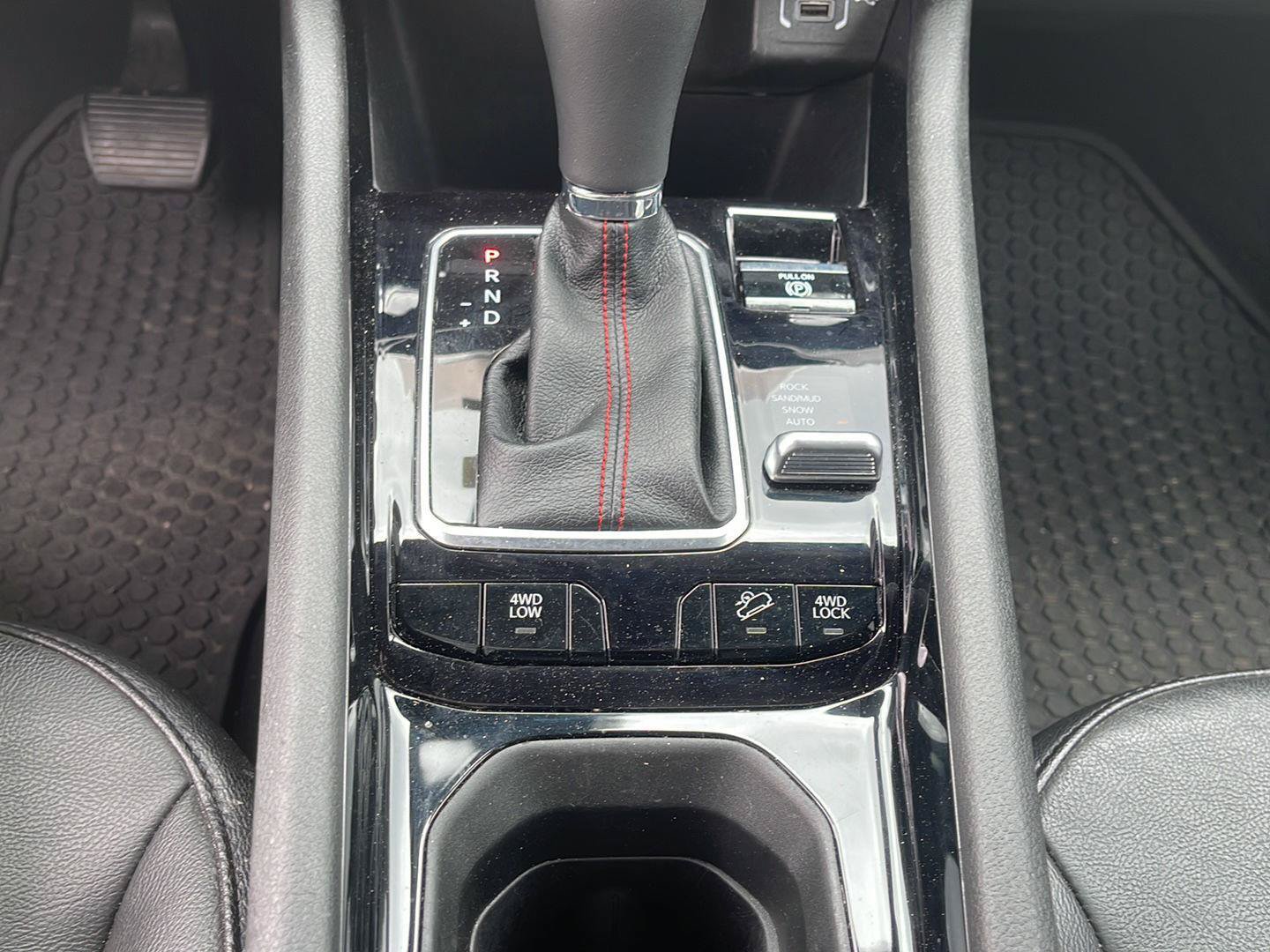 Used 2025 Jeep Compass Trailhawk AWD/4WD image 18
