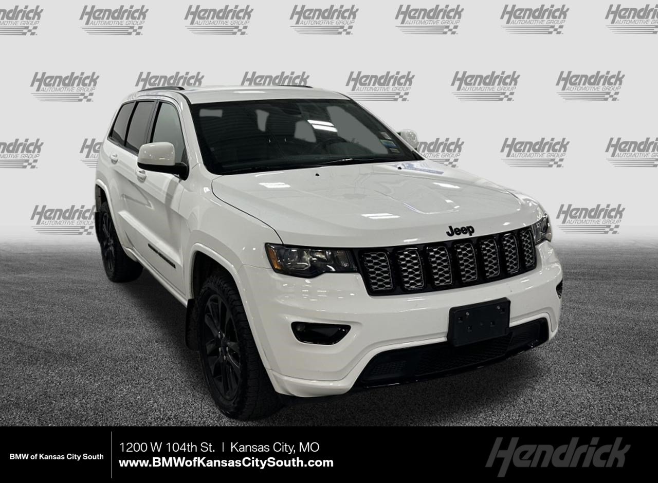 Used 2021 Jeep Grand Cherokee Laredo X AWD/4WD image 1