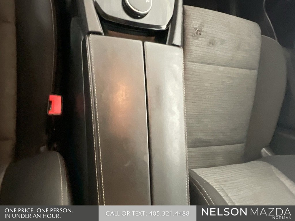 Used 2021 Nissan Rogue SV image 38