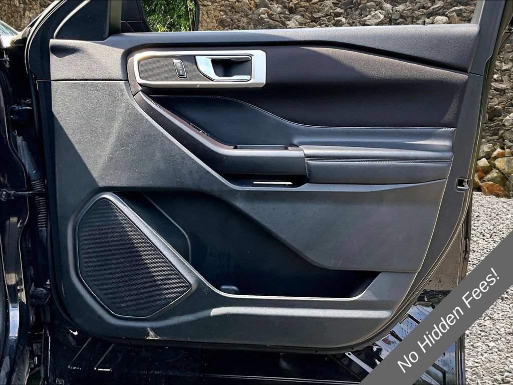 Used 2020 Ford Explorer XLT AWD/4WD image 20