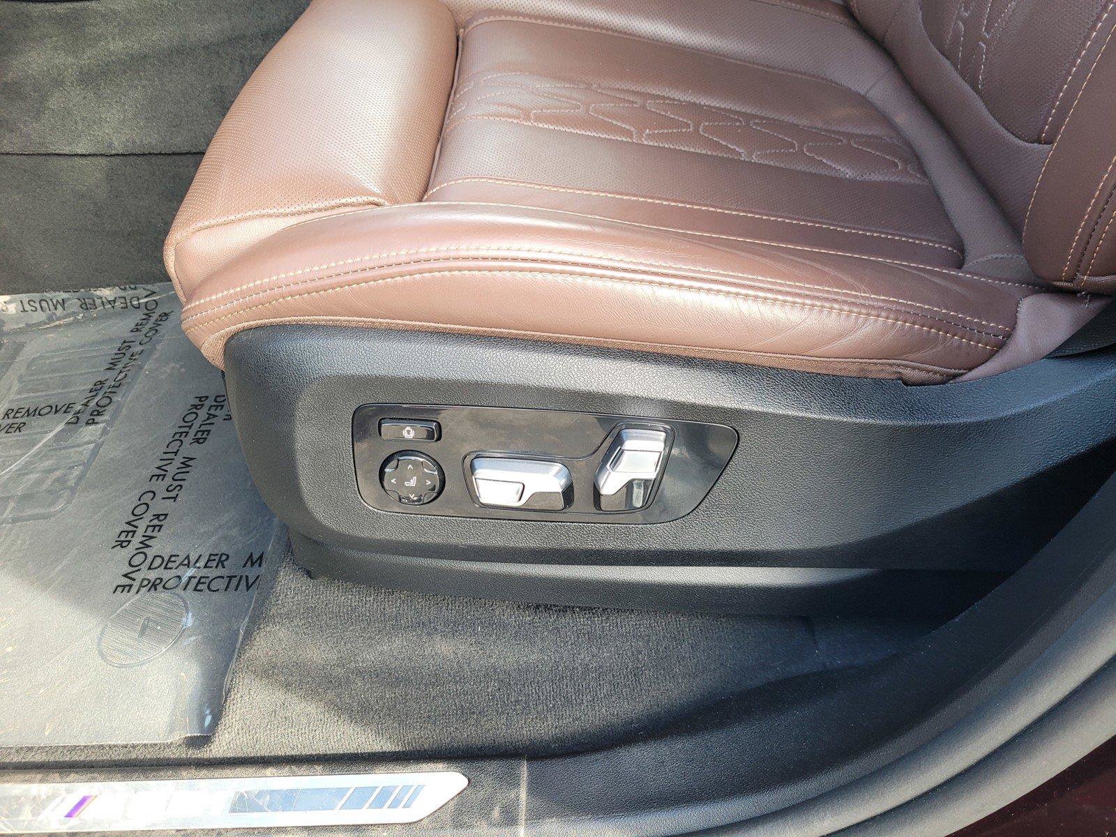 Used 2024 BMW X5 M60i AWD/4WD image 21