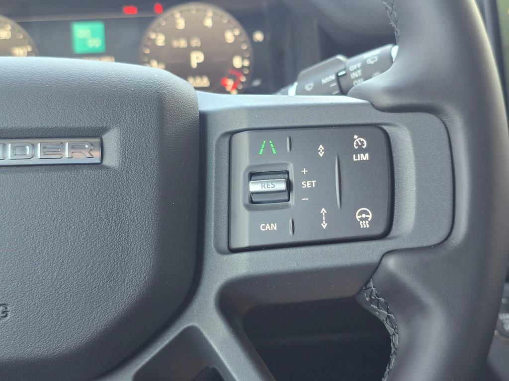 New 2026 Land Rover Defender 90 X-Dynamic SE AWD/4WD image 17