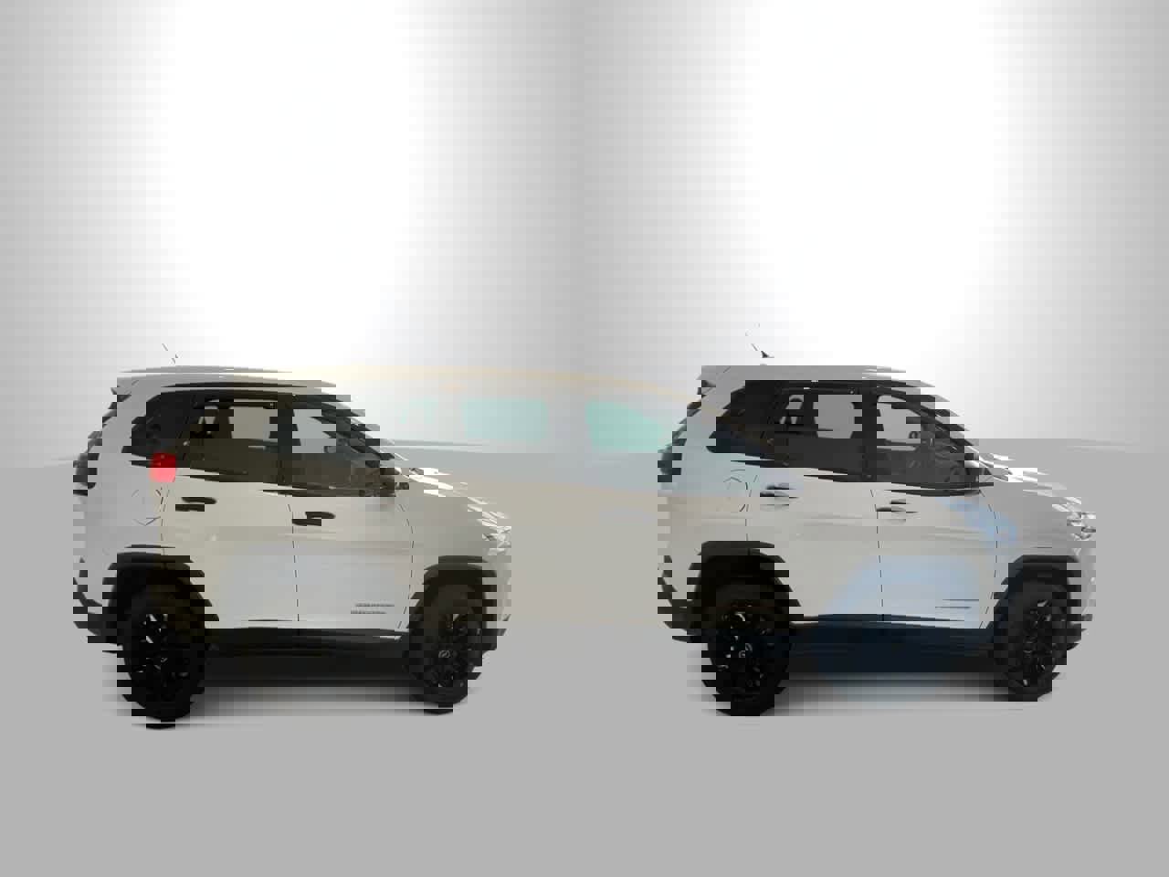 Used 2015 Jeep Cherokee Sport image 9