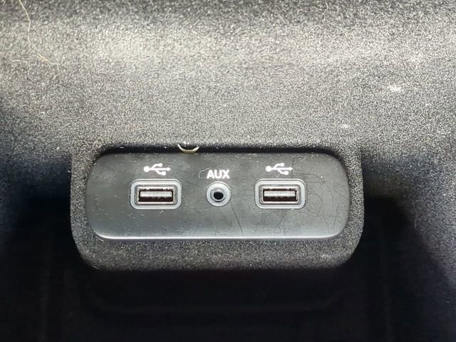 Used 2017 Dodge Charger R/T Scat Pack w/ Beats Audio Group RWD image 24