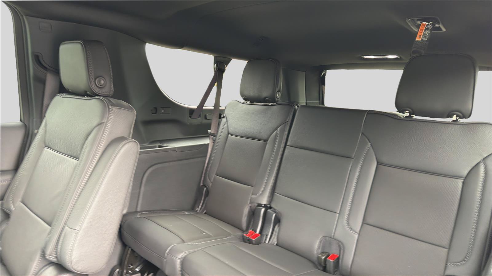 New 2026 GMC Yukon XL Denali w/ LPO, Floor Liner Package AWD/4WD image 18