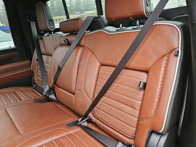 Used 2024 GMC Sierra 3500 Denali Ultimate AWD/4WD image 16