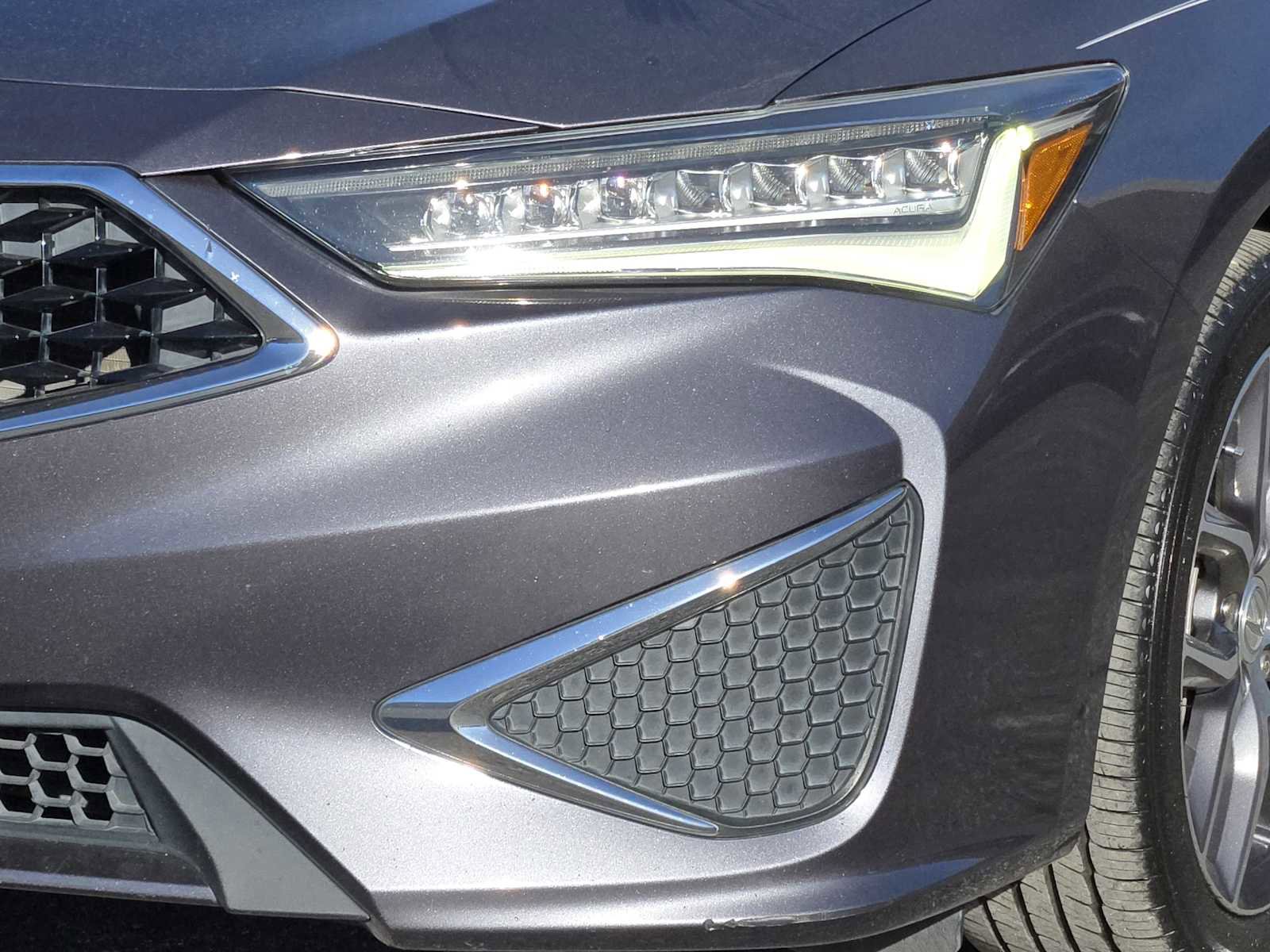 Used 2019 Acura ILX image 9