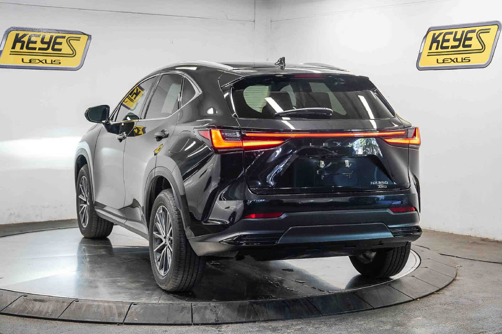 Used 2026 Lexus NX 350 AWD w/ Accessory Package (Z1) image 2