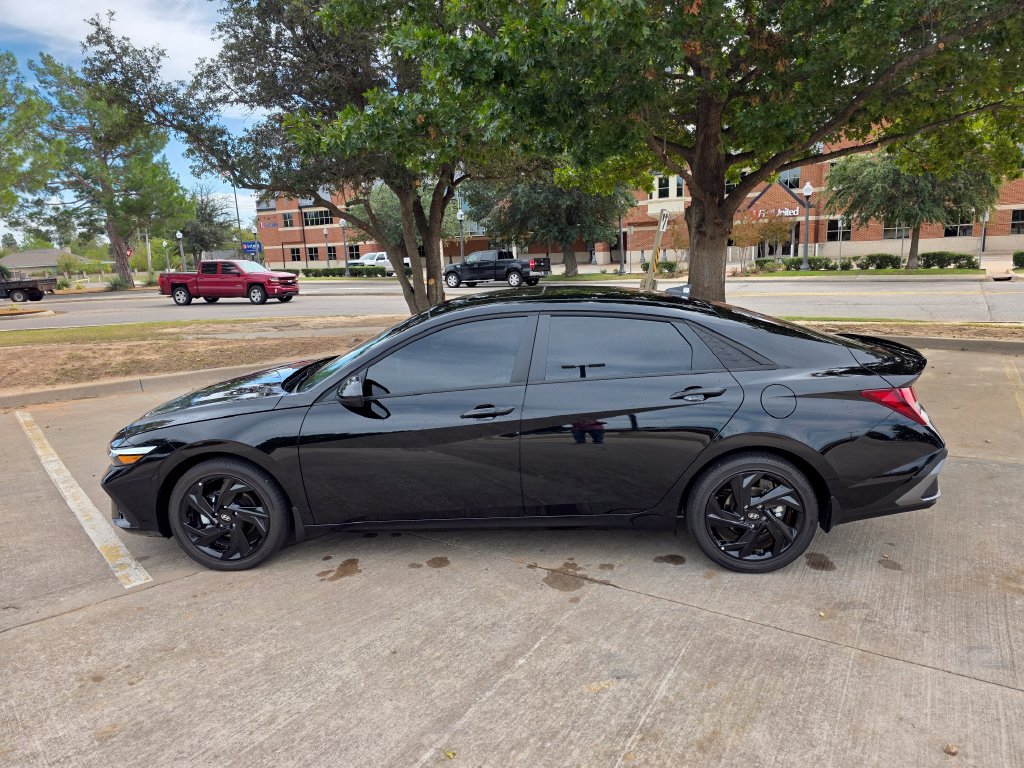 New 2026 Hyundai Elantra SEL Sport FWD image 22
