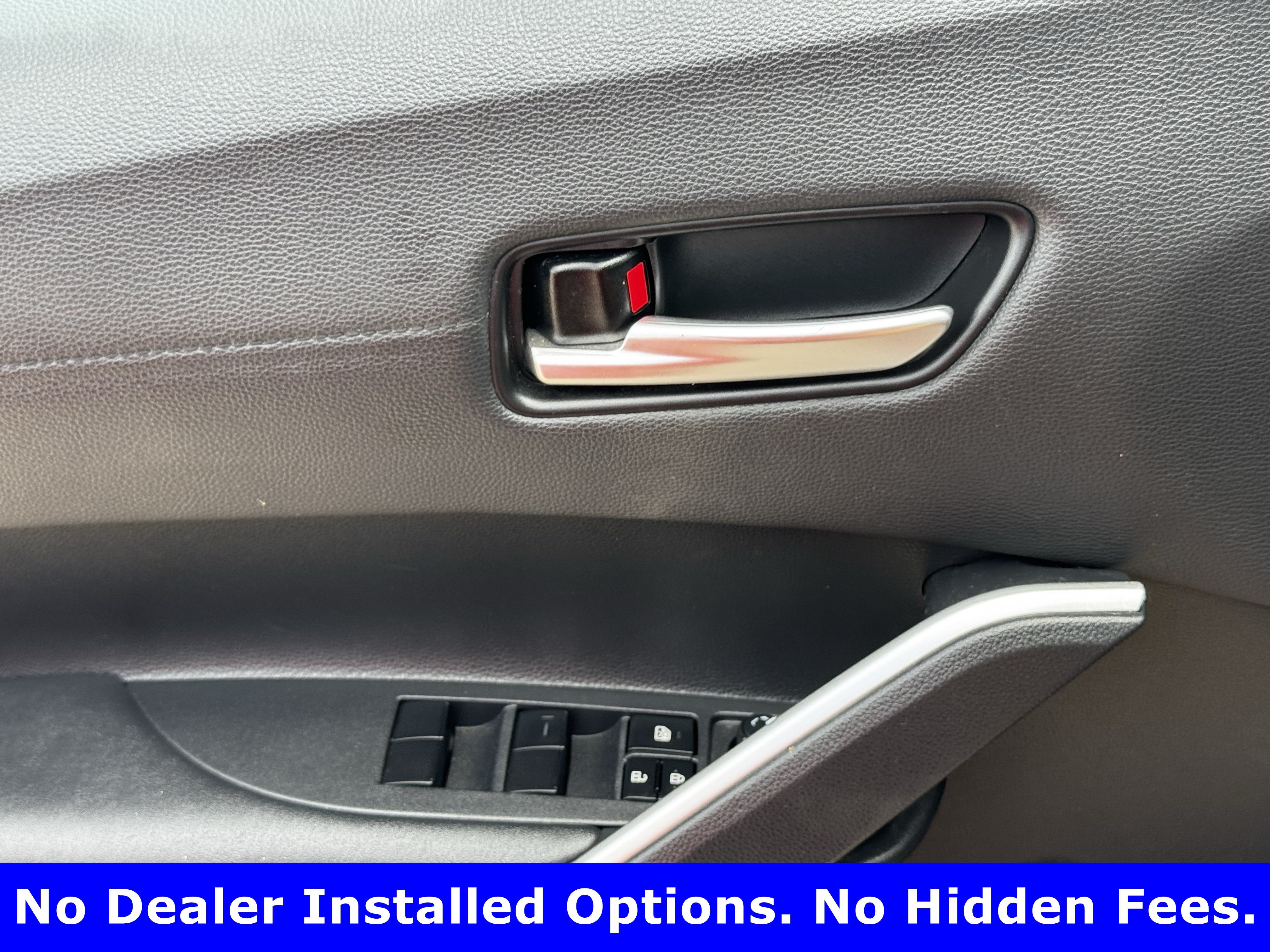Used 2023 Toyota Corolla Cross XLE w/ Convenience Package AWD/4WD image 26