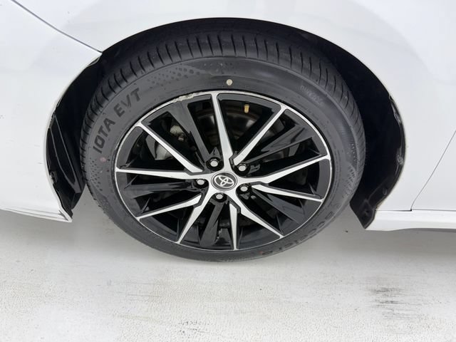 Used 2022 Toyota Camry SE FWD image 7