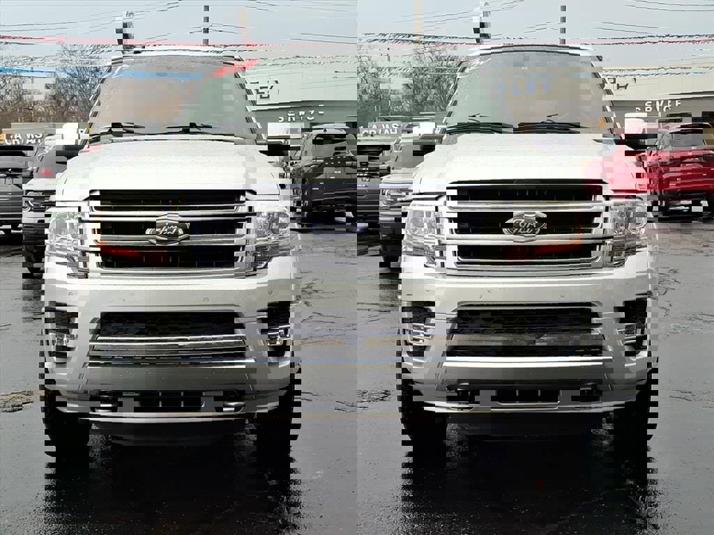 Used 2017 Ford Expedition EL Platinum image 2