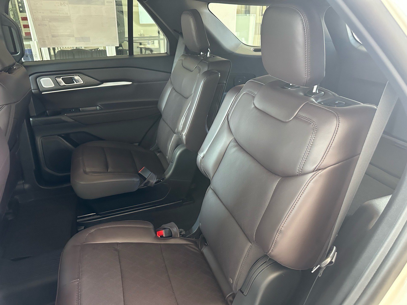 New 2026 Ford Explorer Platinum RWD image 25