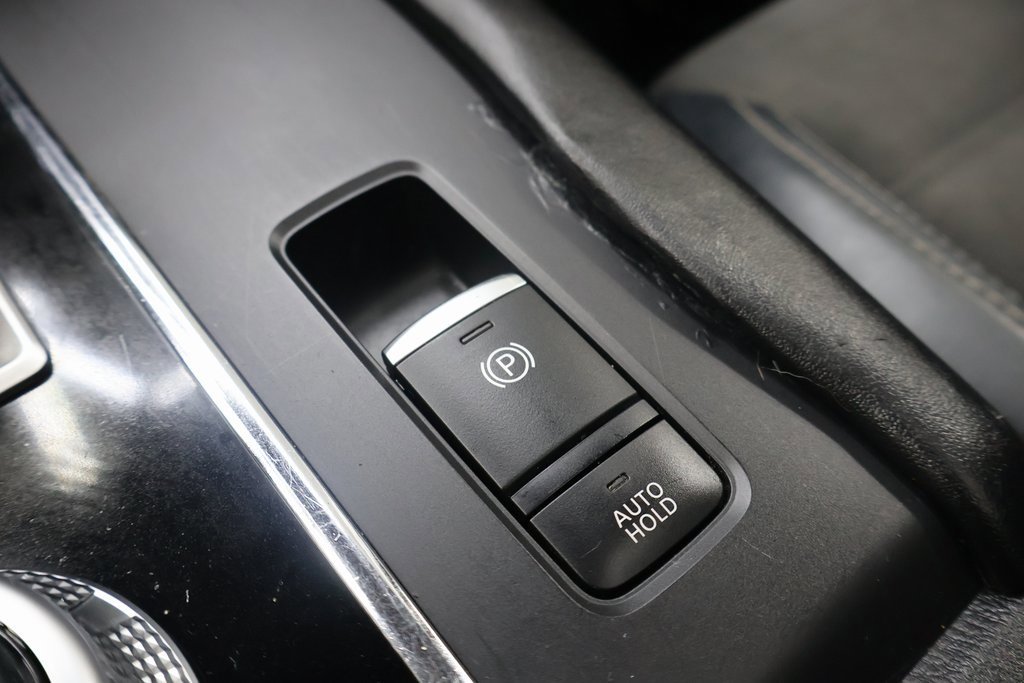 Used 2022 Mitsubishi Outlander SE image 34