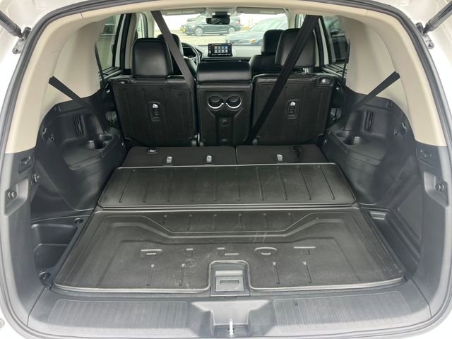Used 2025 Honda Pilot EX-L image 18
