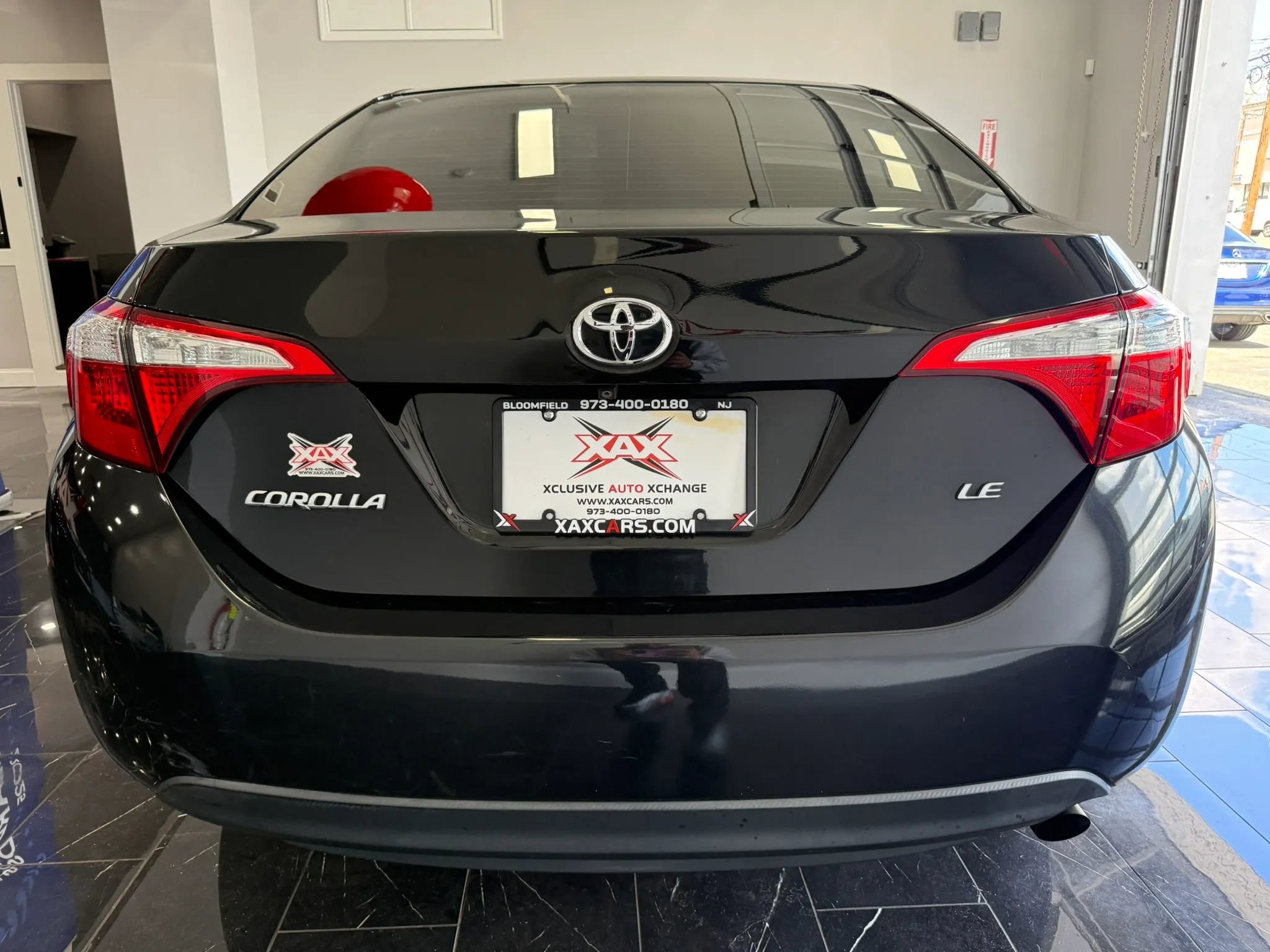 Used 2016 Toyota Corolla LE FWD image 5