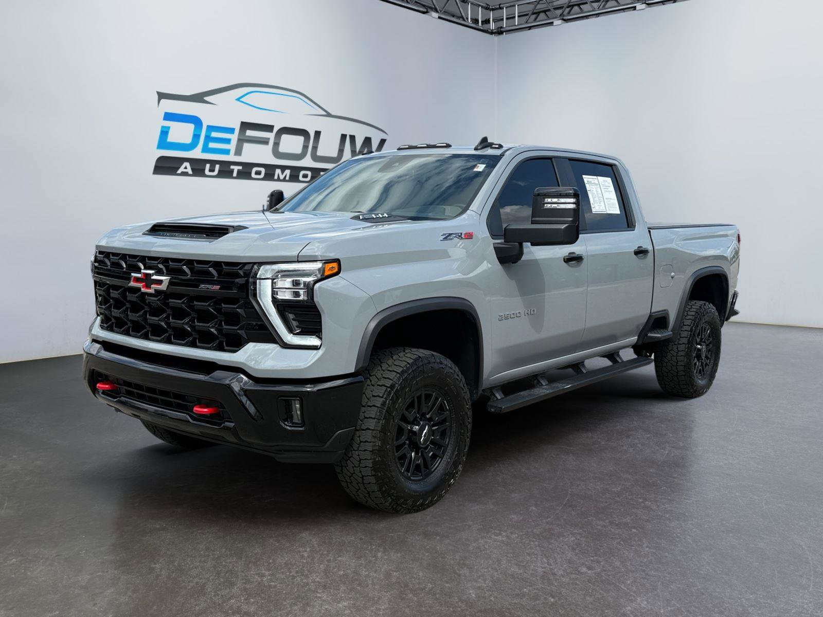 Used 2024 Chevrolet Silverado 2500 ZR2 AWD/4WD image 7