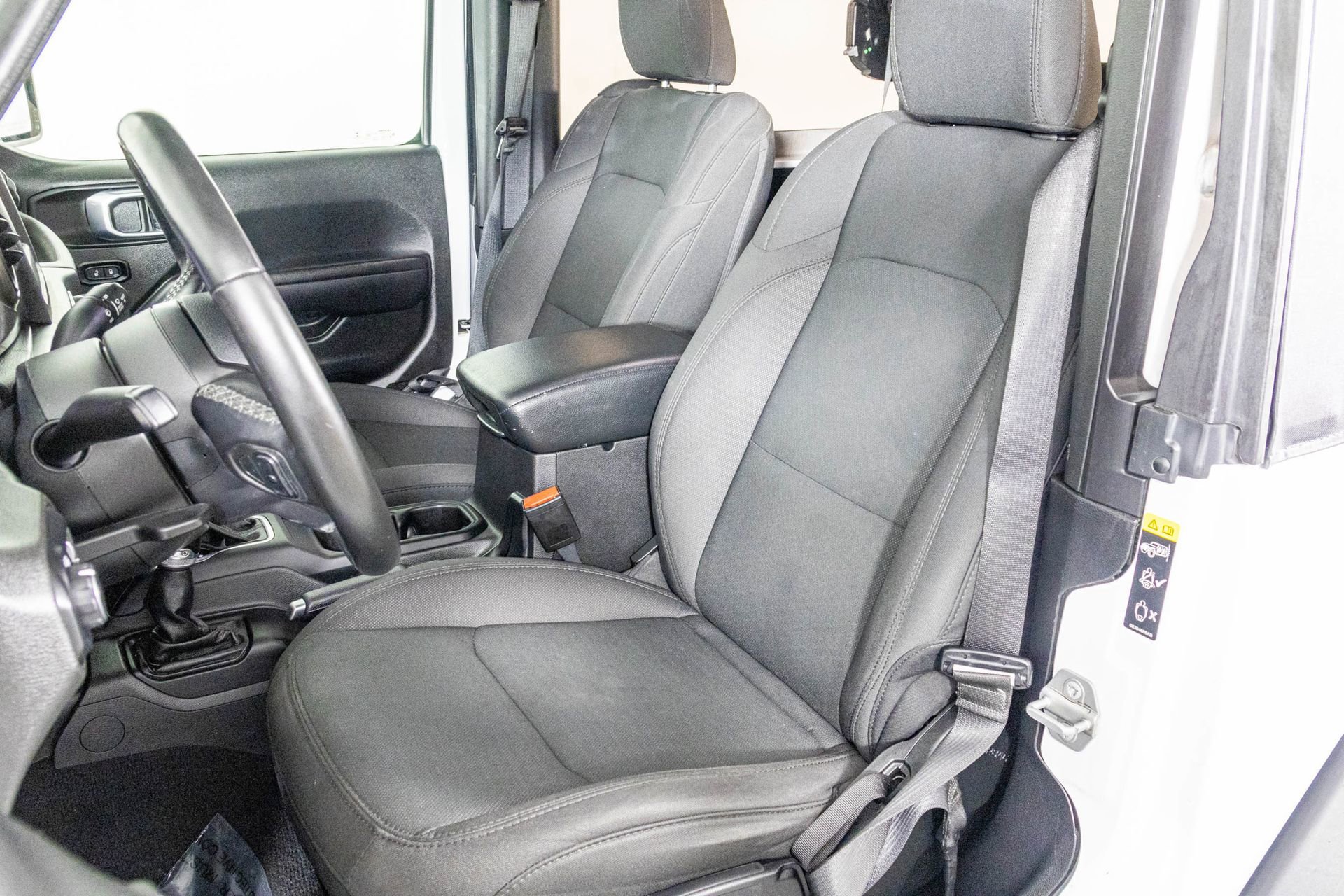 Used 2021 Jeep Wrangler Willys w/ LED Headlamp & Fog Lamp Group image 65