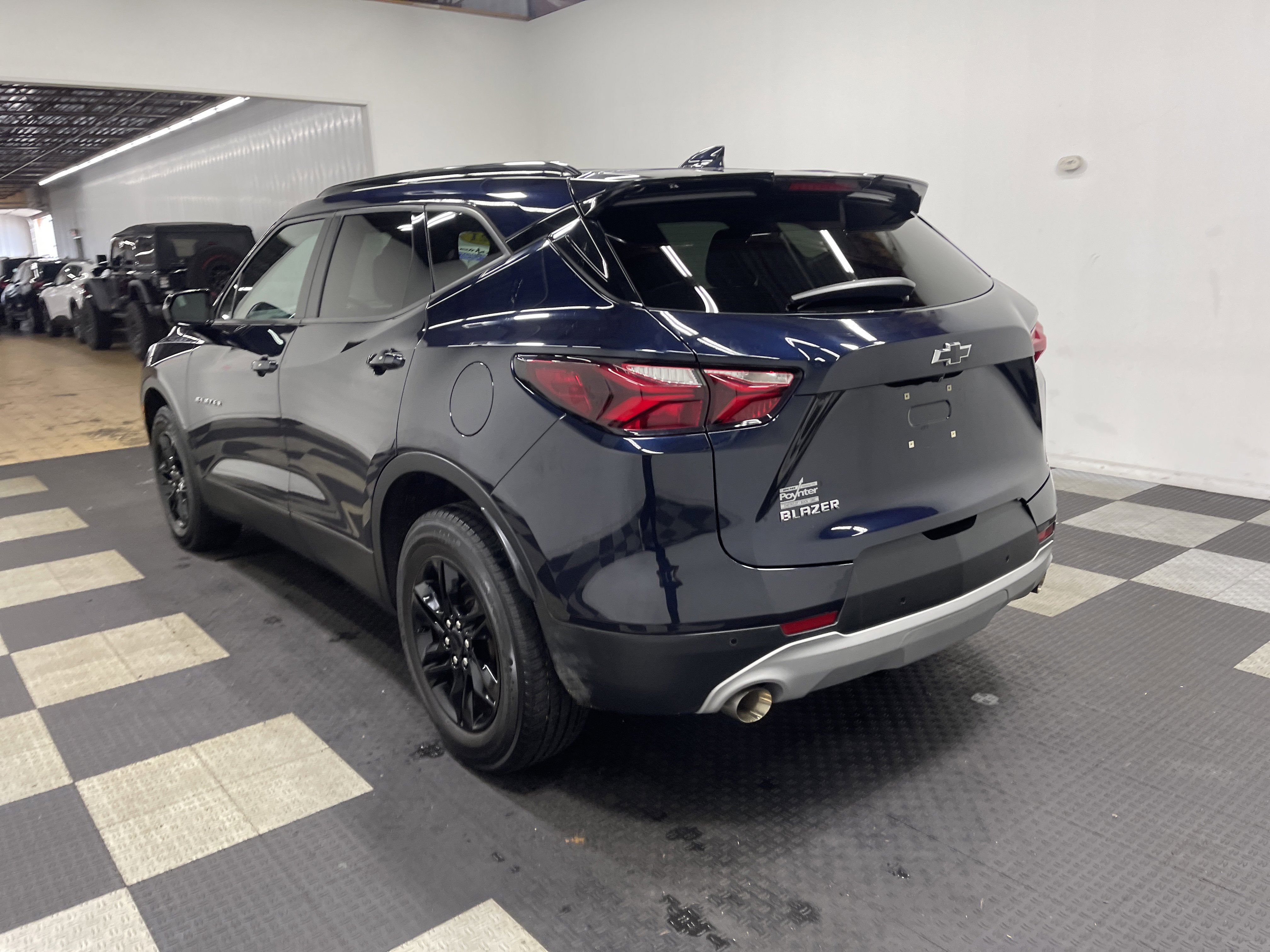 Used 2021 Chevrolet Blazer LT image 2