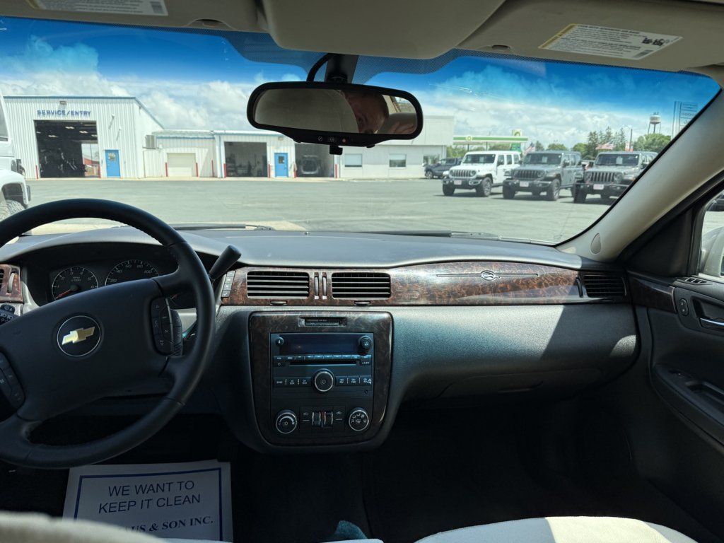 Used 2012 Chevrolet Impala LT FWD image 16