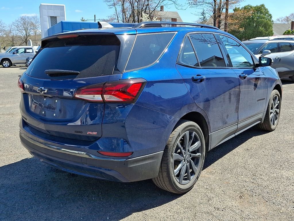 Used 2022 Chevrolet Equinox RS w/ RS Leather Package image 8