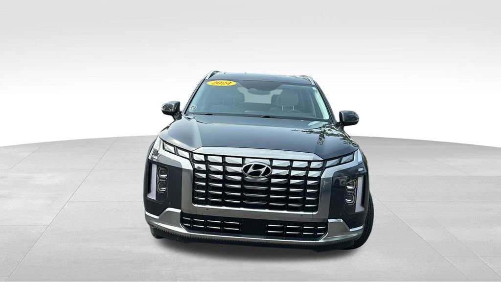 Used 2024 Hyundai Palisade Calligraphy image 2