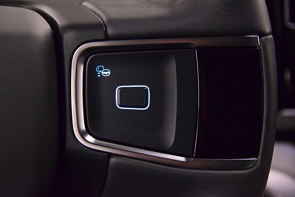 Used 2025 Ford Expedition Max Active AWD/4WD image 23