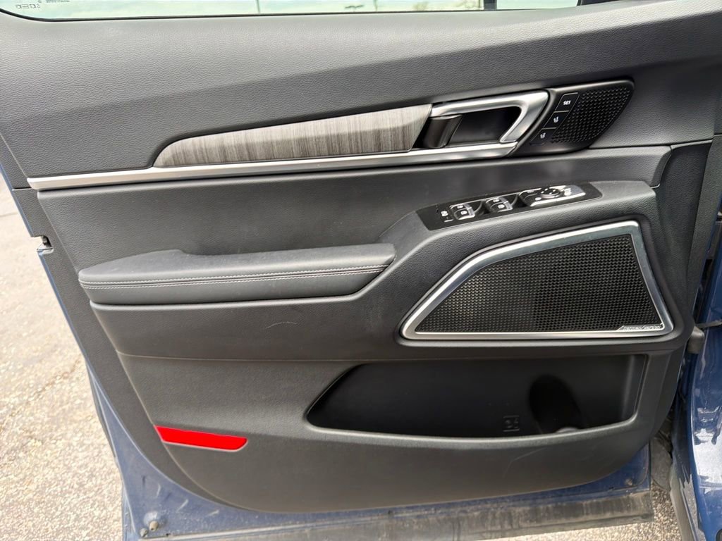 Used 2023 Kia Telluride SX Prestige image 11