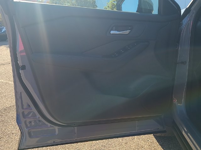 New 2027 Nissan Rogue SV w/ Cold Weather Package AWD/4WD image 10
