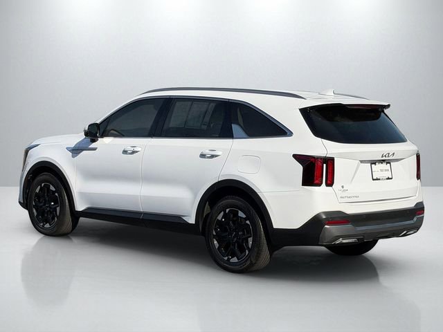 Certified 2025 Kia Sorento S image 5