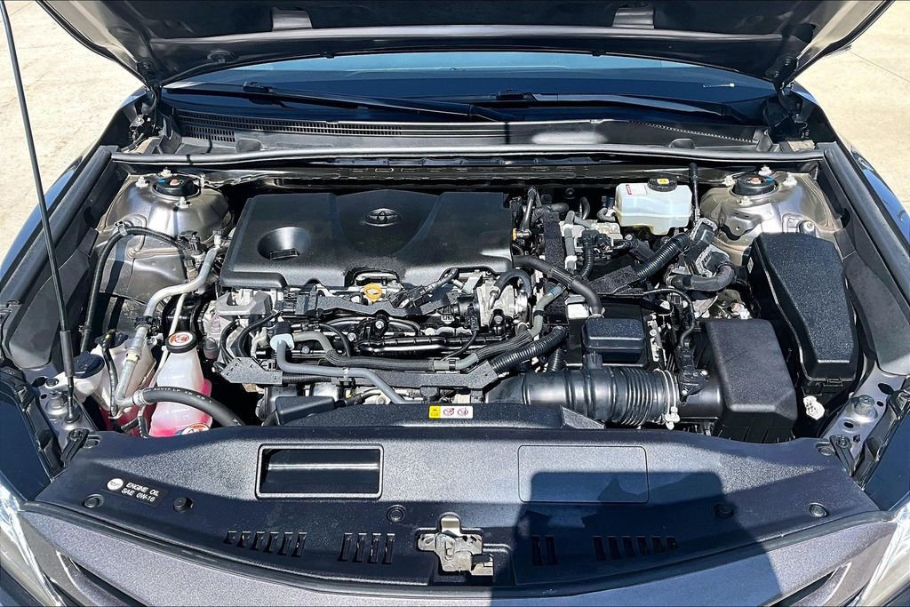 Used 2022 Toyota Camry XSE FWD image 10