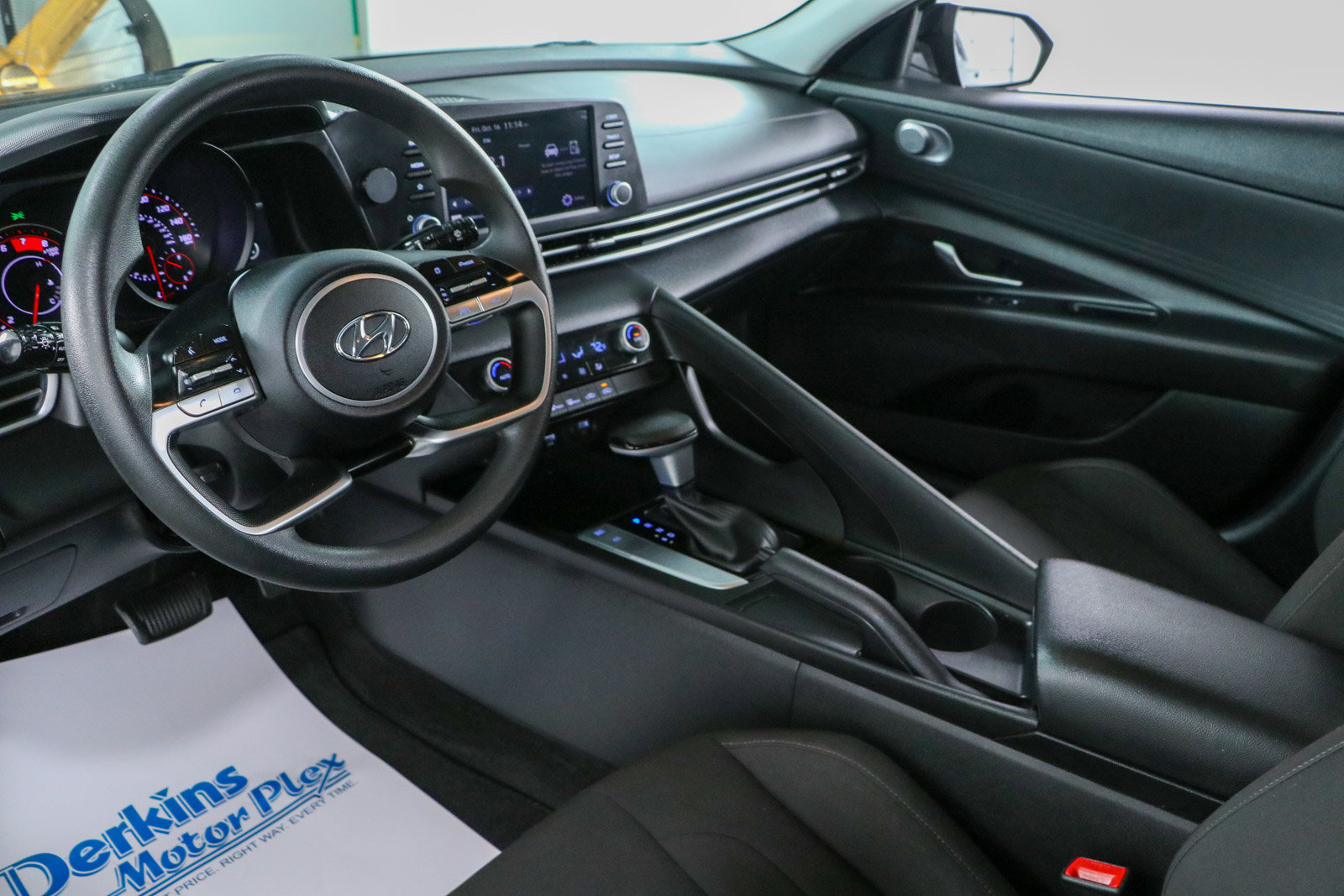 Used 2023 Hyundai Elantra SEL FWD image 22