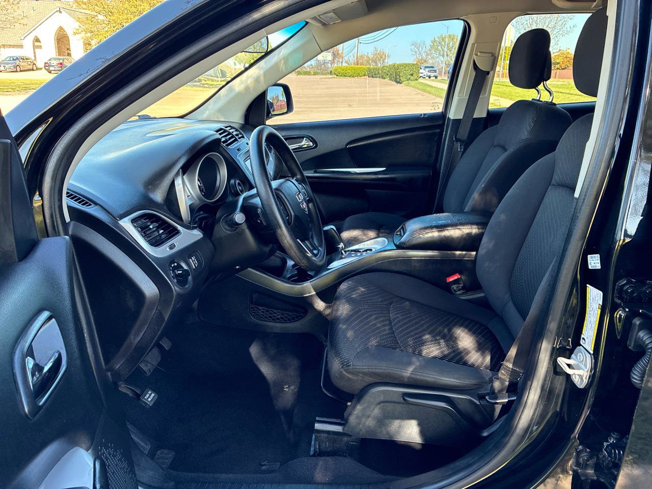 Used 2018 Dodge Journey SE w/ Blacktop Package image 16