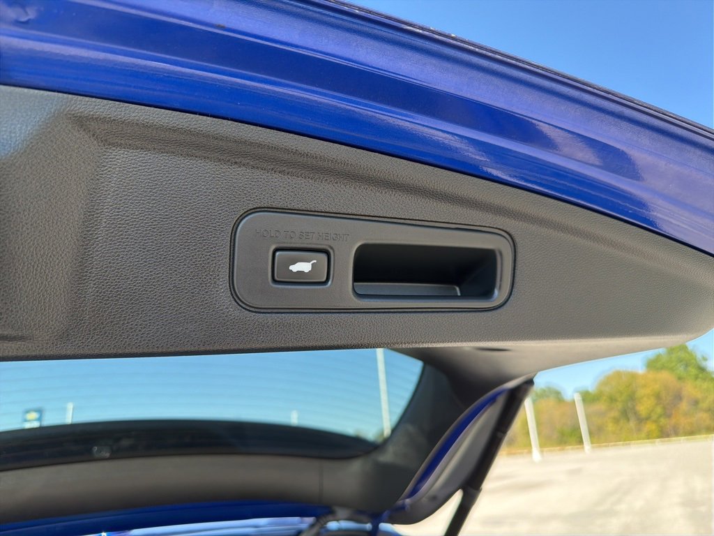 Used 2022 Acura MDX A-Spec image 41