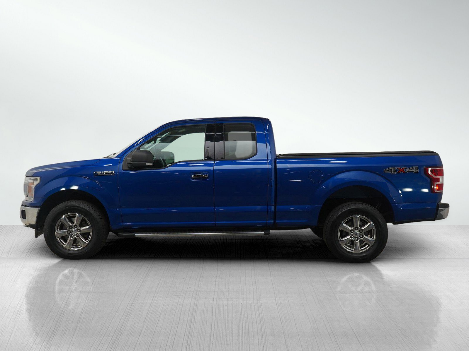 Used 2018 Ford F150 XLT w/ Equipment Group 302A Luxury image 2