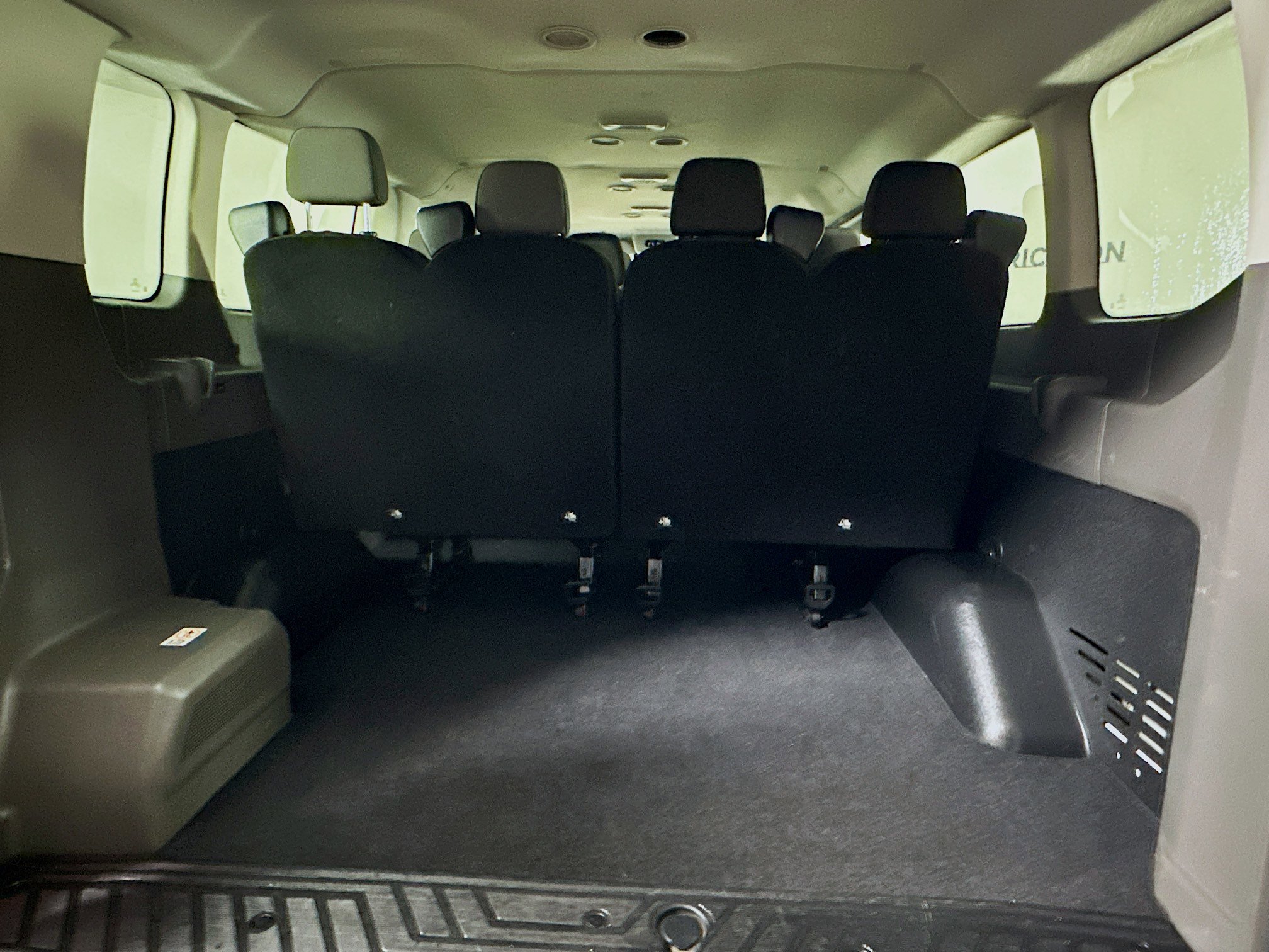 Used 2023 Ford Transit 350 XLT image 29