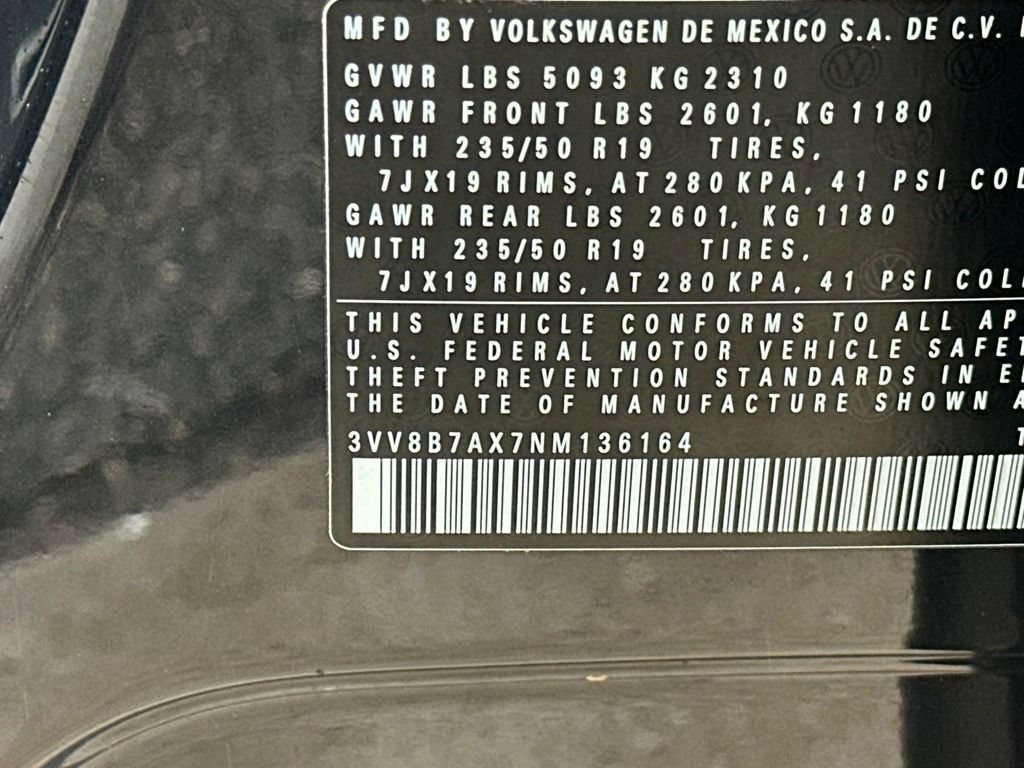 Used 2022 Volkswagen Tiguan SE R-Line AWD/4WD image 36