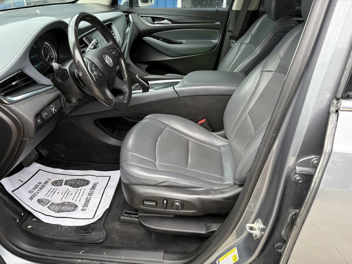 Used 2018 Buick Enclave Premium w/ Experience Buick Package AWD/4WD image 14