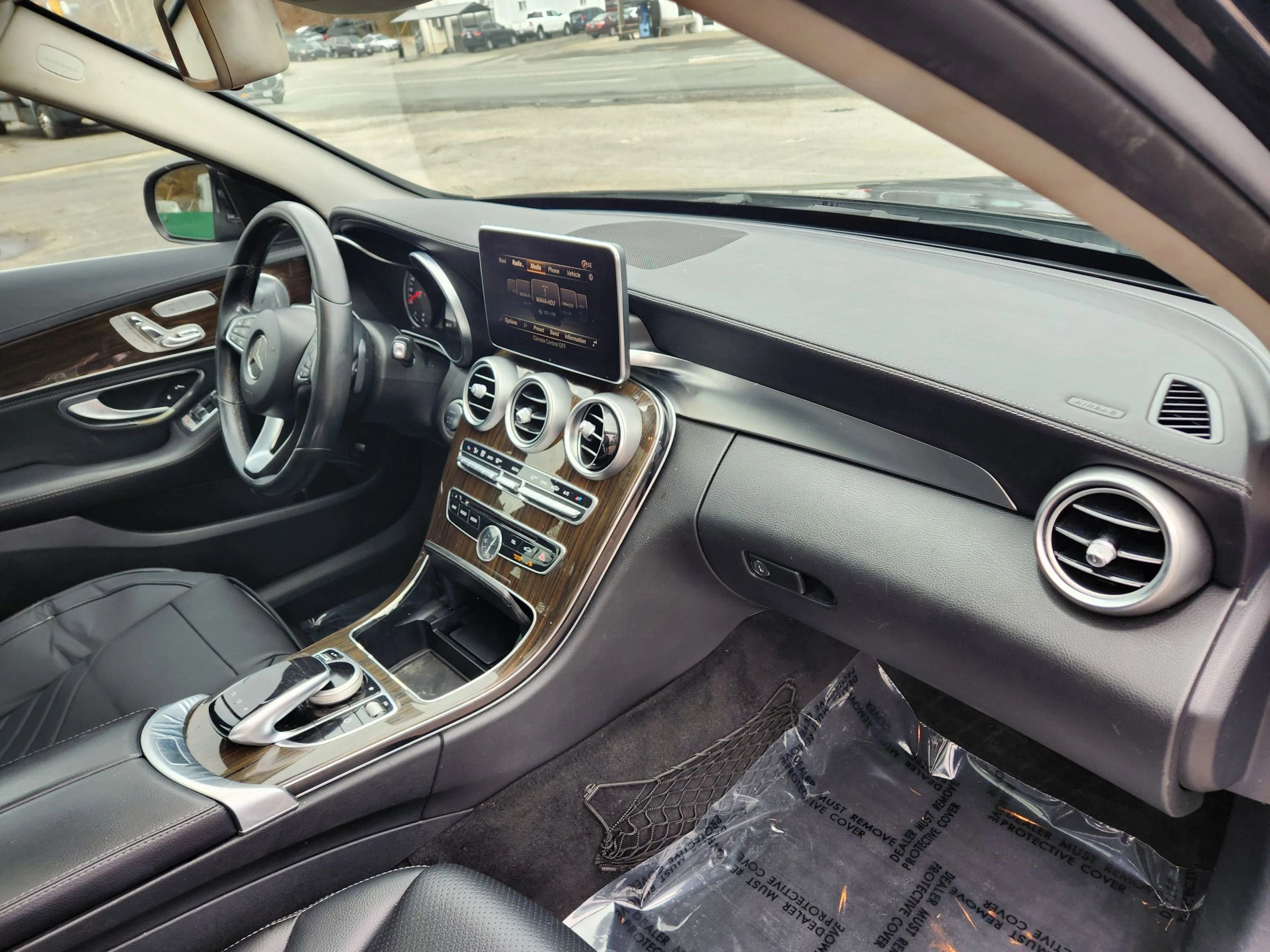 Used 2016 Mercedes-Benz C 300 4MATIC Sedan w/ Multimedia Package image 18