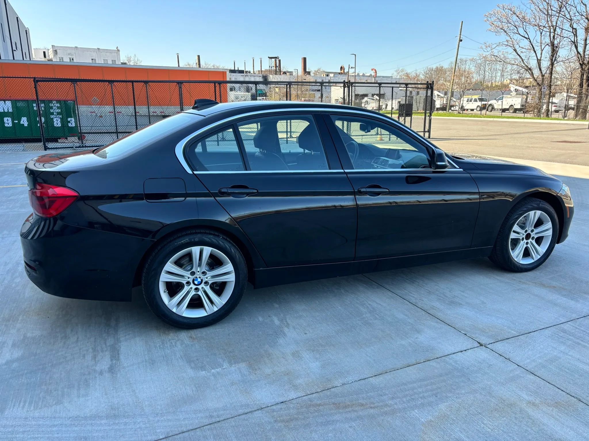 Used 2018 BMW 330i xDrive Sedan w/ Convenience Package image 10