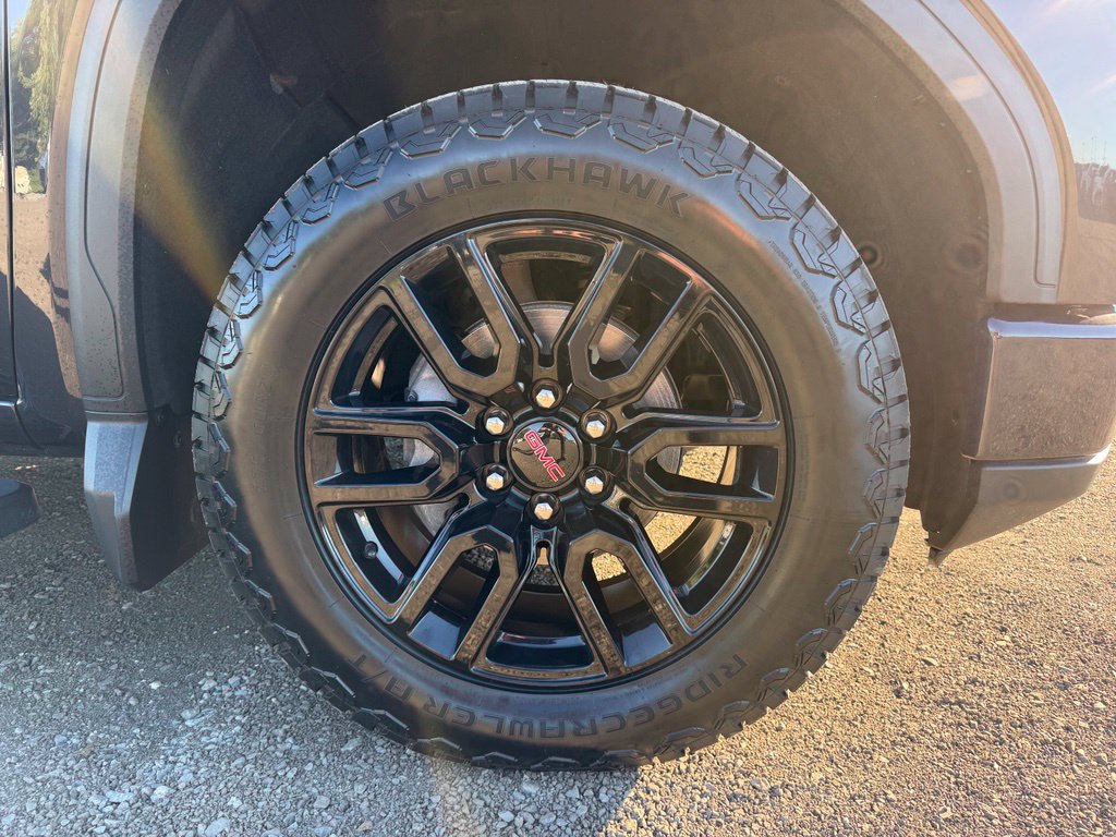 Used 2024 GMC Sierra 1500 Elevation AWD/4WD image 24