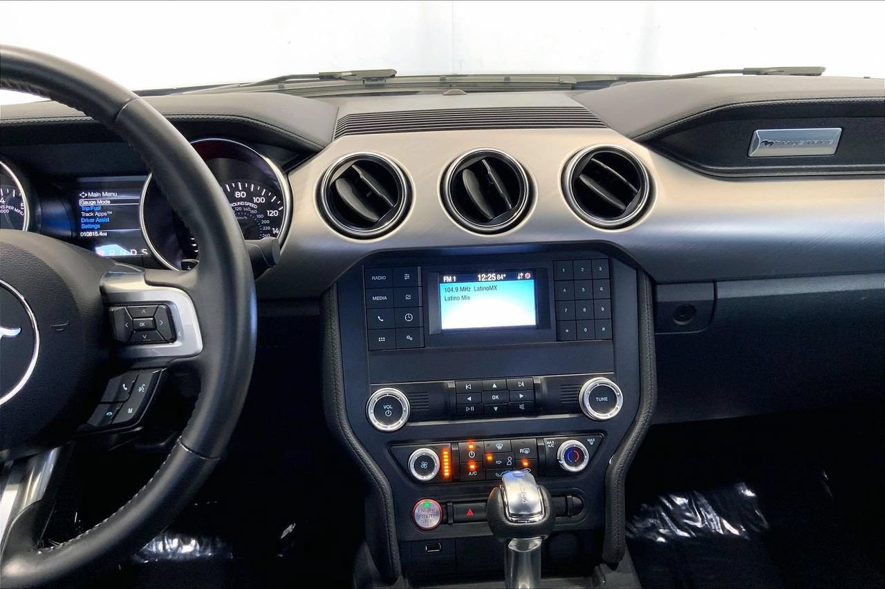 Used 2022 Ford Mustang GT RWD image 5