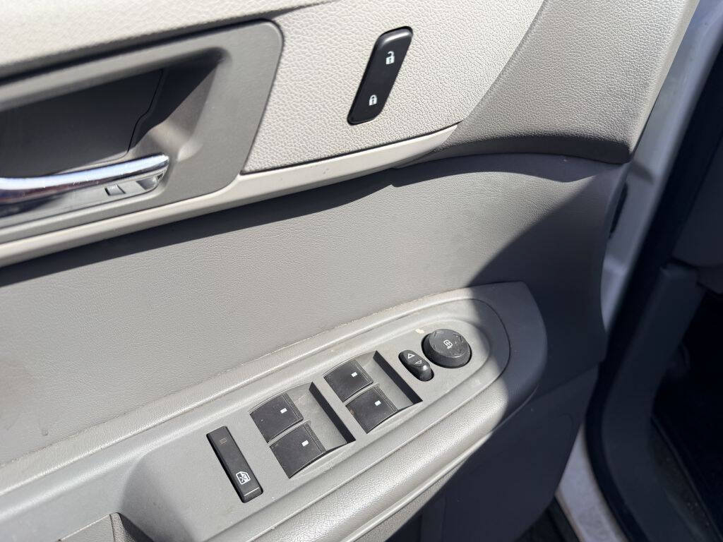 Used 2013 Chevrolet Traverse LT AWD/4WD image 10