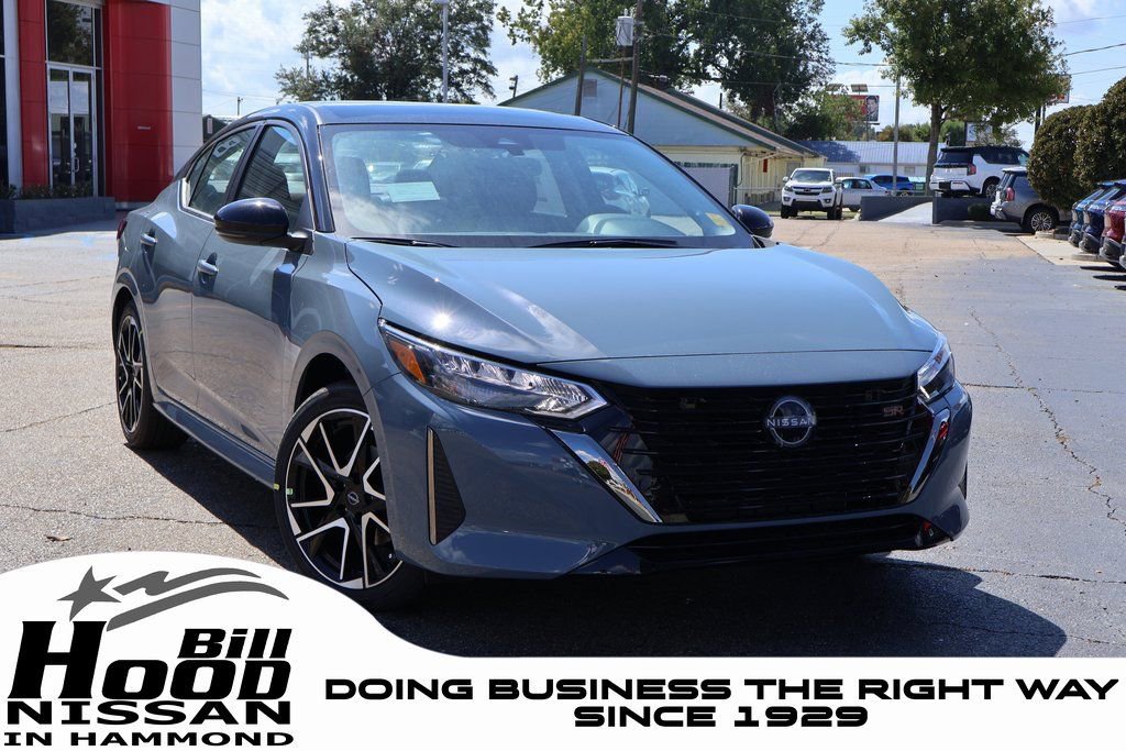 New 2025 Nissan Sentra SR image 1