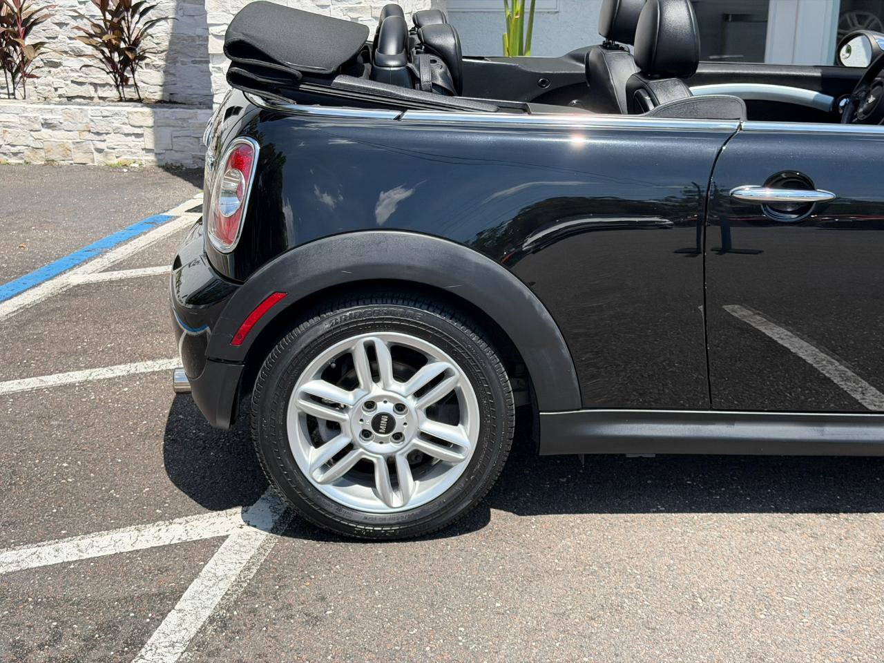Used 2012 MINI Cooper Convertible FWD image 13
