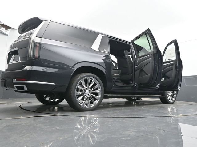 New 2026 Cadillac Escalade ESV Luxury w/ LPO, Radiant Package AWD/4WD image 69