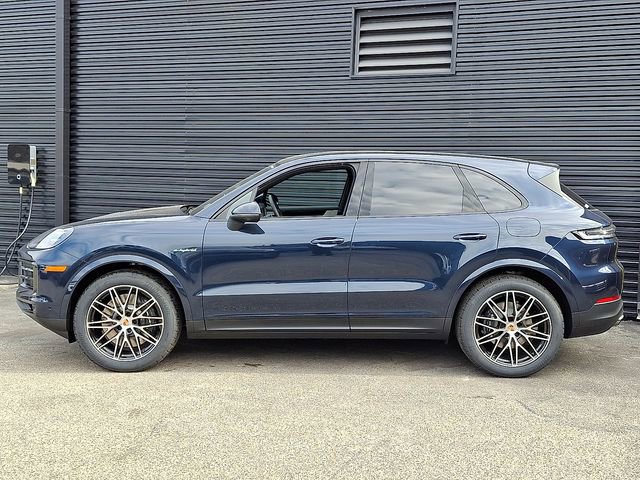 New 2026 Porsche Cayenne E-Hybrid image 2