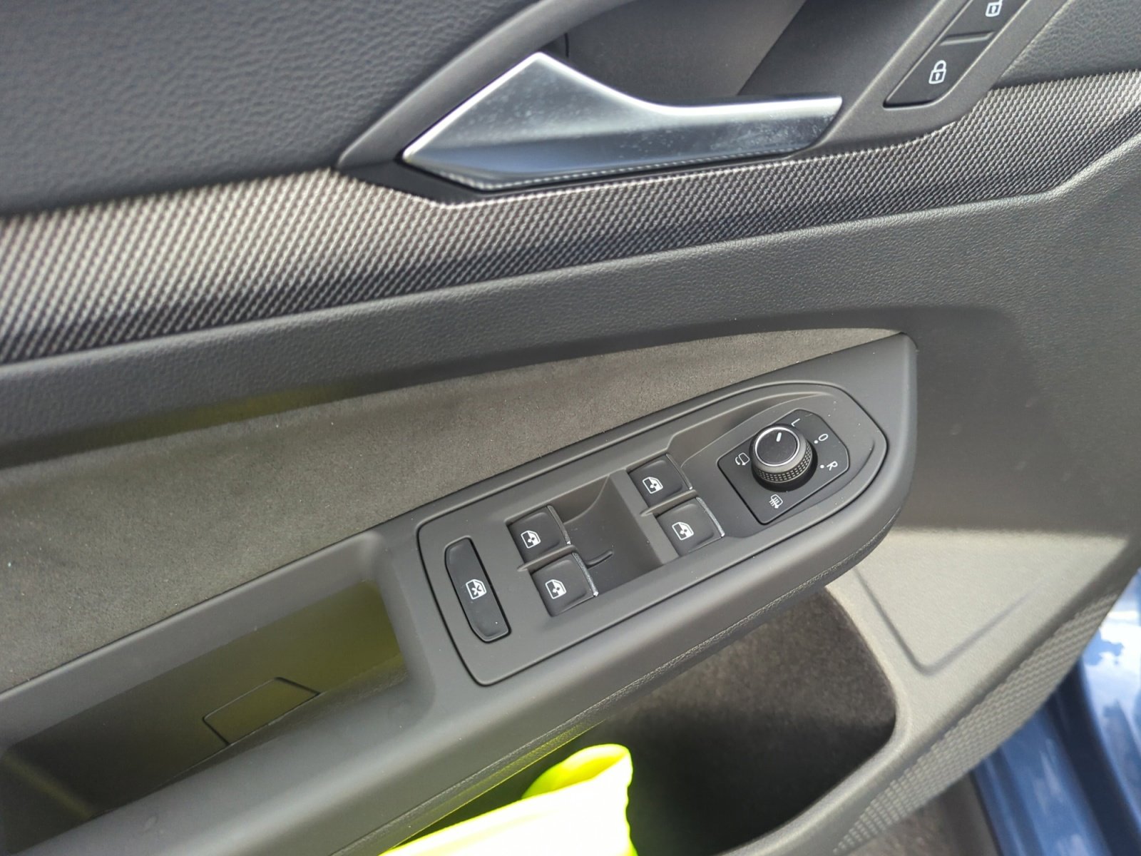 New 2026 Volkswagen Golf SE image 13